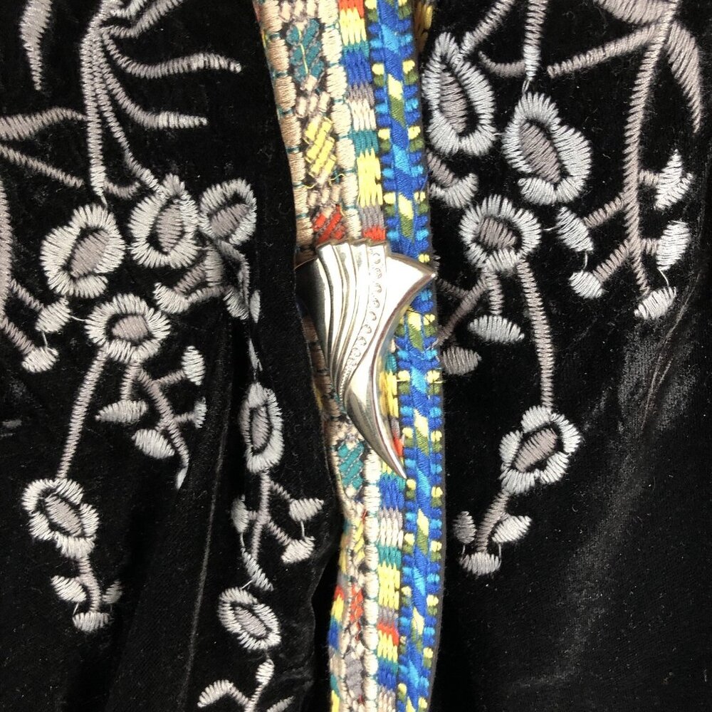 Velvet Cardigan Womens Medium Black Boho Art to Wear L&B Embroidered Statement - Picture 7 of 16